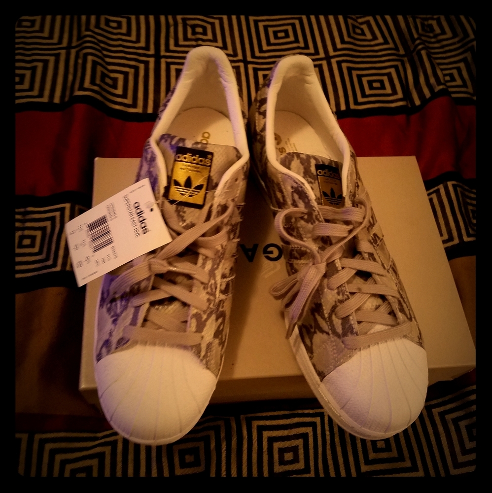 Men's sneakers